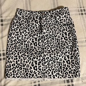 H&M leopard print skirt